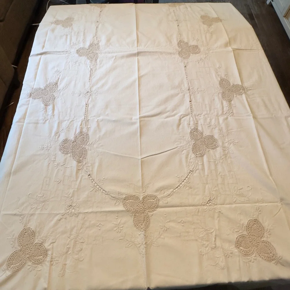 Vintage Tablecloth Embroidered Crochet Lace 60x96 Cream Victorian Cottagecore